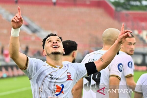 Klasemen Liga 1: Persis Solo dan Madura United Terhindar dari Degradasi Klasemen Liga 1: Persis Solo dan Madura United Terhindar dari Degradasi