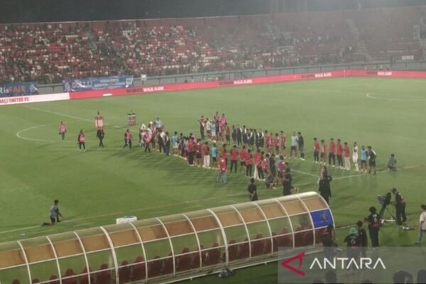 Perpisahan Mengharukan: Bali United Kenang Masa Bersama Stefano Cugurra