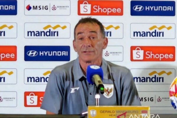 Vanenburg Soroti 11 Pemain Timnas yang Layak Menerima Gelar Man of the Match